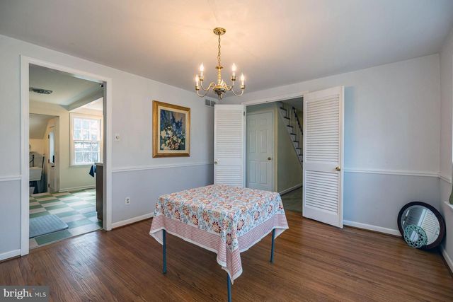 105 DEERFIELD DR, Cherry Hill, NJ 08034