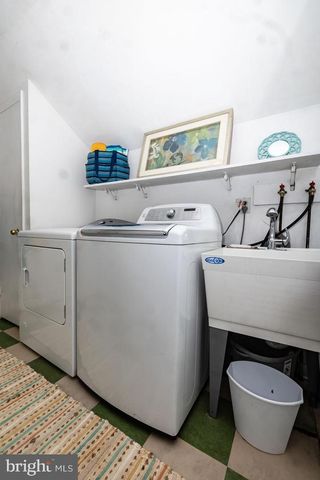 105 DEERFIELD DR, Cherry Hill, NJ 08034