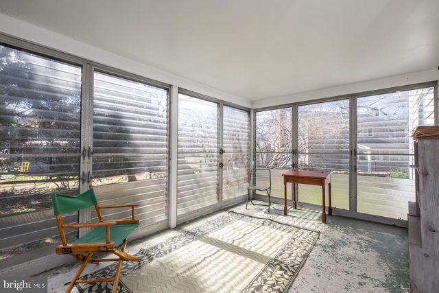 105 DEERFIELD DR, Cherry Hill, NJ 08034