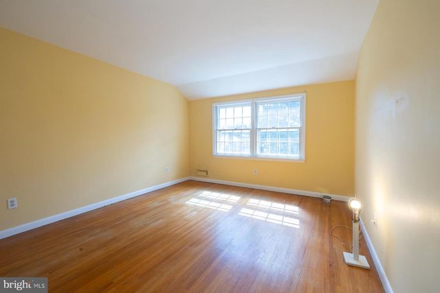 105 DEERFIELD DR, Cherry Hill, NJ 08034