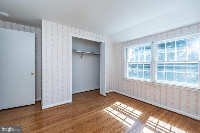 105 DEERFIELD DR, Cherry Hill, NJ 08034