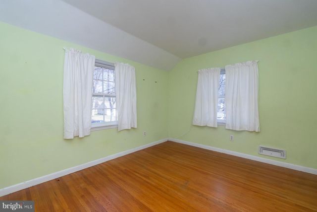 105 DEERFIELD DR, Cherry Hill, NJ 08034