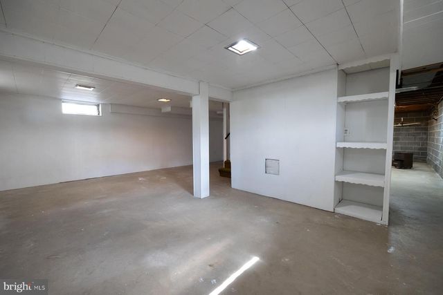 105 DEERFIELD DR, Cherry Hill, NJ 08034