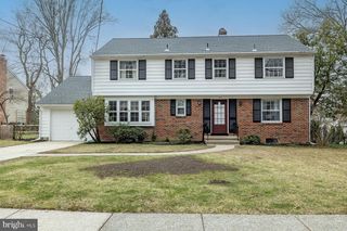 105 DEERFIELD DR, Cherry Hill, NJ 08034