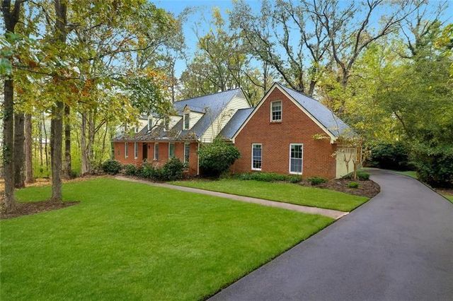 3655 E Fairview SW Road, Stockbridge, GA 30281