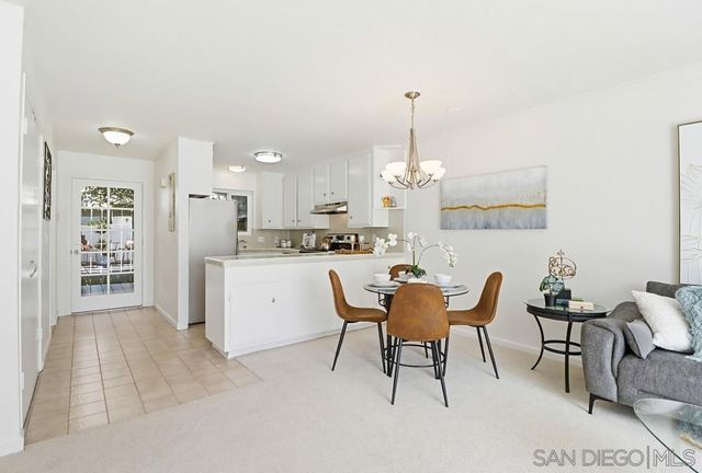 727 F Avenue, Coronado, CA 92118
