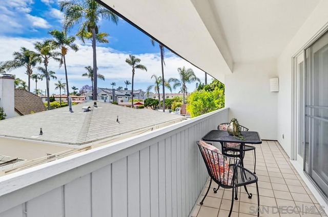 727 F Avenue, Coronado, CA 92118