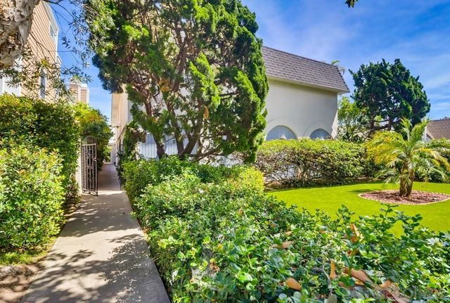 727 F Avenue, Coronado, CA 92118