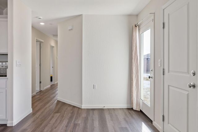 725 James Avenue, Corcoran, CA 93212