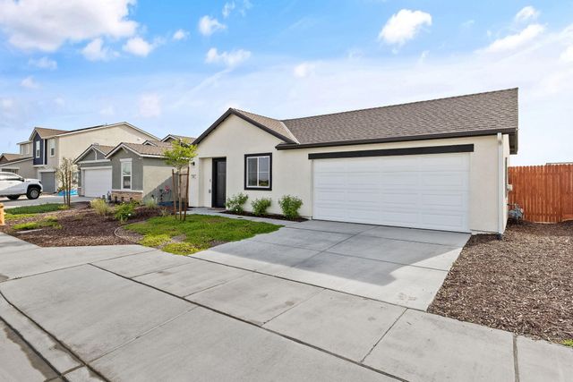 725 James Avenue, Corcoran, CA 93212
