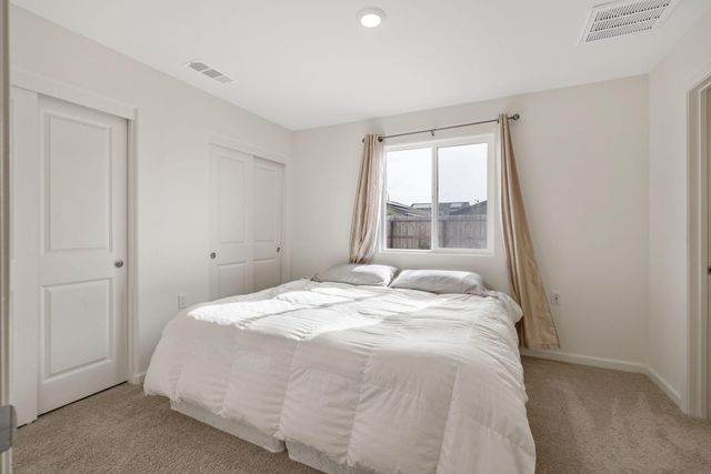 725 James Avenue, Corcoran, CA 93212