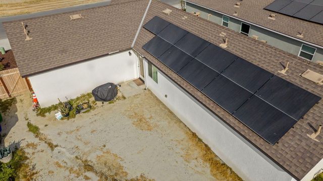 725 James Avenue, Corcoran, CA 93212