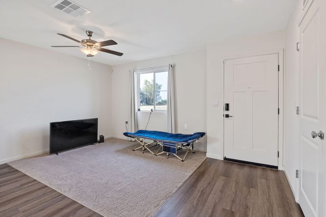 725 James Avenue, Corcoran, CA 93212