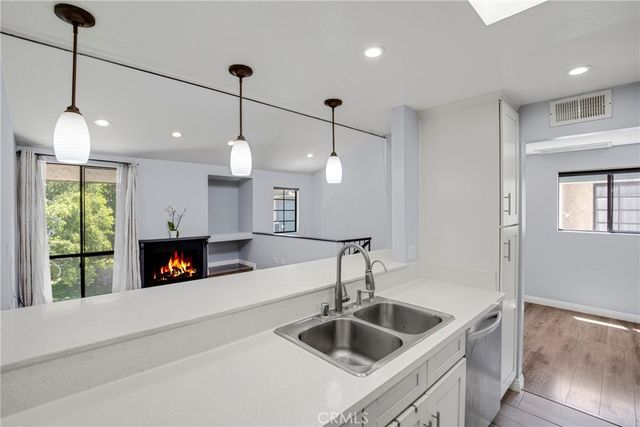 22 Arminta st unit 22, Sun Valley, CA 91352