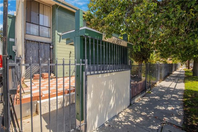 22 Arminta st unit 22, Sun Valley, CA 91352