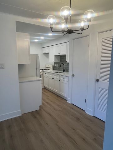 11035 S KEATING Avenue 2ne, Oak Lawn, IL 60453