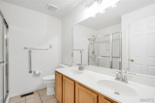 1335 Kensington Way Drive, Ellisville, MO 63011