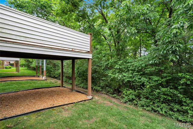 1335 Kensington Way Drive, Ellisville, MO 63011