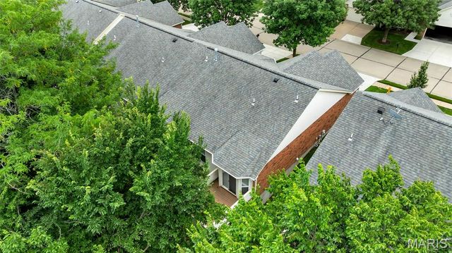 1335 Kensington Way Drive, Ellisville, MO 63011
