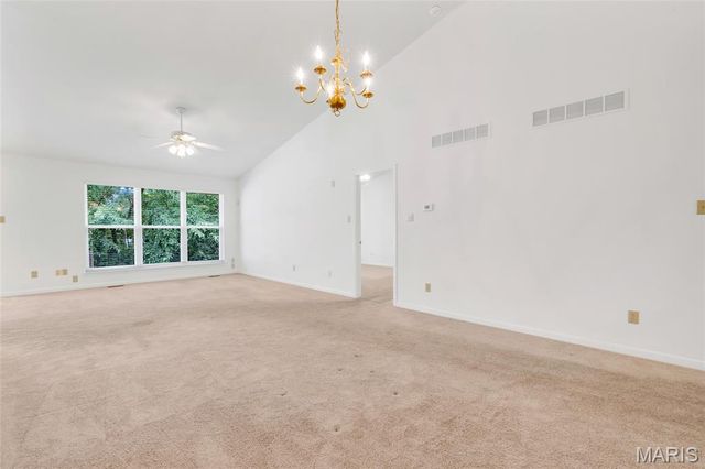 1335 Kensington Way Drive, Ellisville, MO 63011