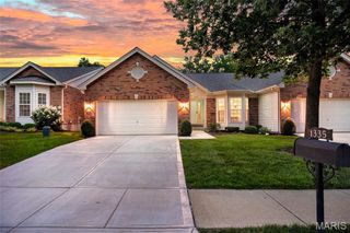 1335 Kensington Way Drive, Ellisville, MO 63011