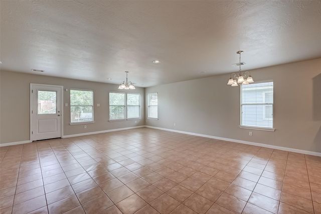 7722 Shavano Ln, Cypress, TX 77433