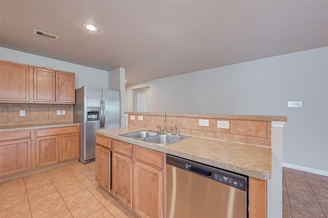 7722 Shavano Ln, Cypress, TX 77433