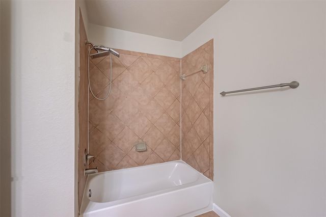 7722 Shavano Ln, Cypress, TX 77433