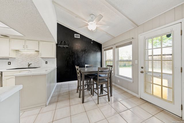 3318 Rosetti, San Antonio, TX 78247