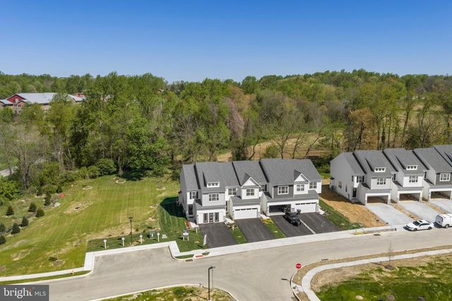 17 TULLOW HILL DR, Kennett Square, PA 19348