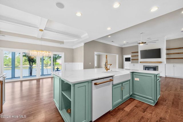 6366 Havencrest Drive SW, Ocean Isle Beach, NC 28469