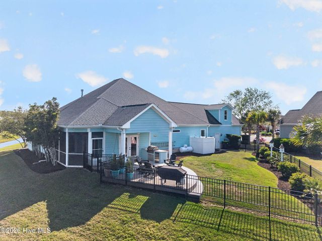 6366 Havencrest Drive SW, Ocean Isle Beach, NC 28469