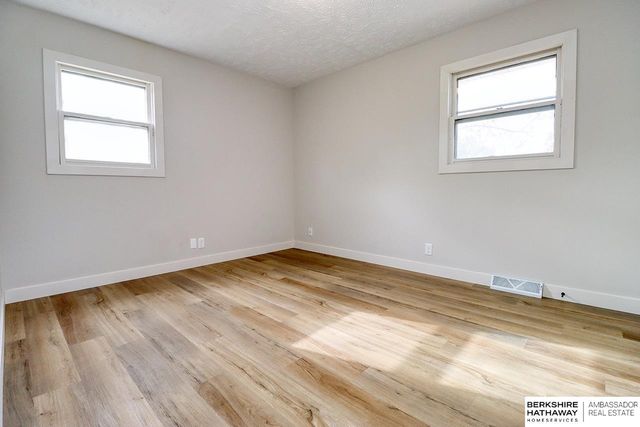 909 F Street, Eagle, NE 68347