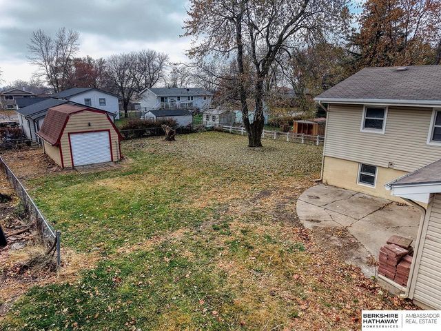 909 F Street, Eagle, NE 68347