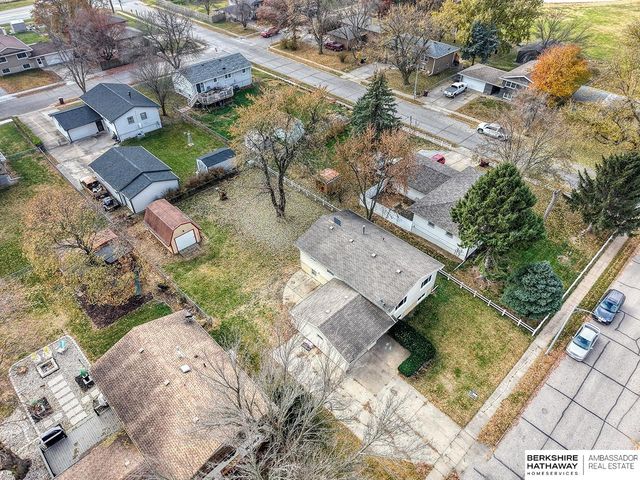 909 F Street, Eagle, NE 68347