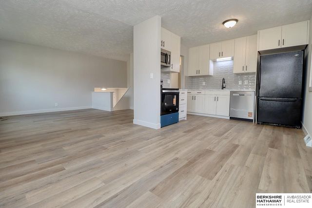 909 F Street, Eagle, NE 68347