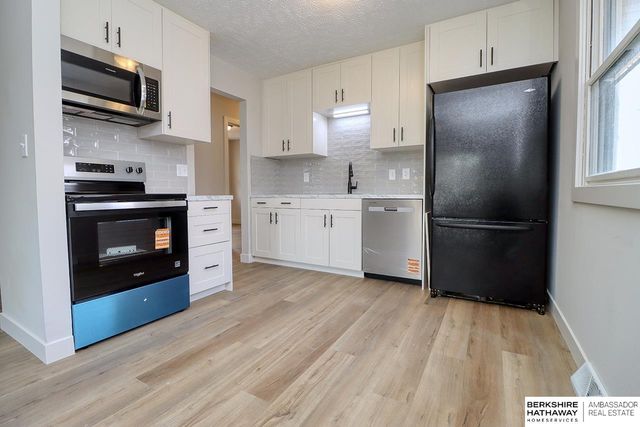 909 F Street, Eagle, NE 68347