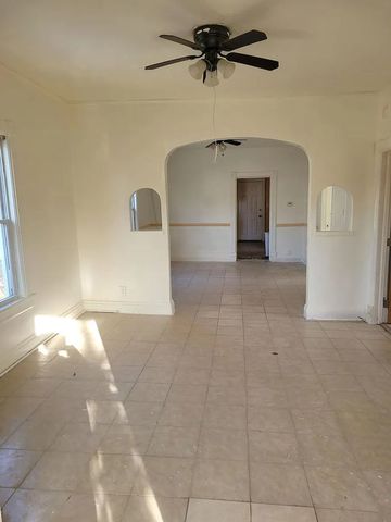 2043 Asbury Avenue, Evanston, IL 60201