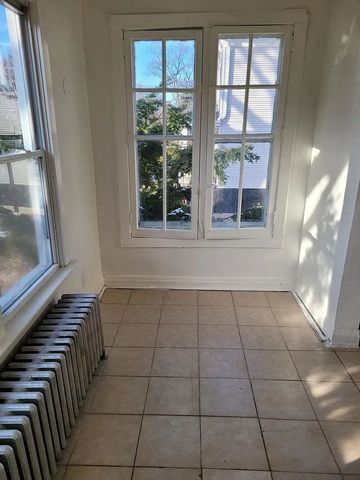 2043 Asbury Avenue, Evanston, IL 60201