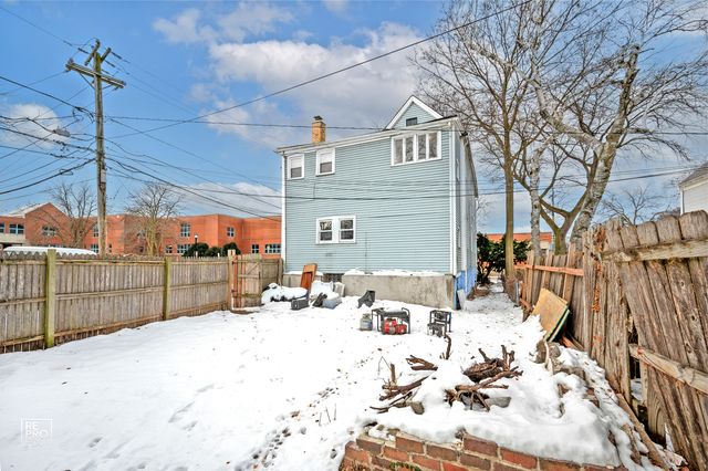 2043 Asbury Avenue, Evanston, IL 60201