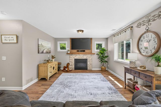 15165 Dartmoor Court, Rosemount, MN 55068
