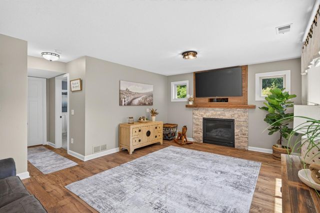 15165 Dartmoor Court, Rosemount, MN 55068
