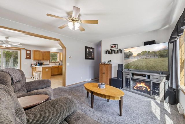 507 Jana Drive, Edgerton, WI 53534