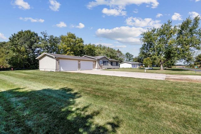 507 Jana Drive, Edgerton, WI 53534