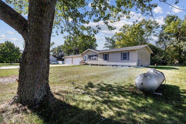 507 Jana Drive, Edgerton, WI 53534