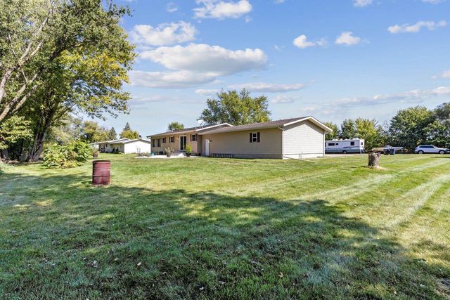 507 Jana Drive, Edgerton, WI 53534