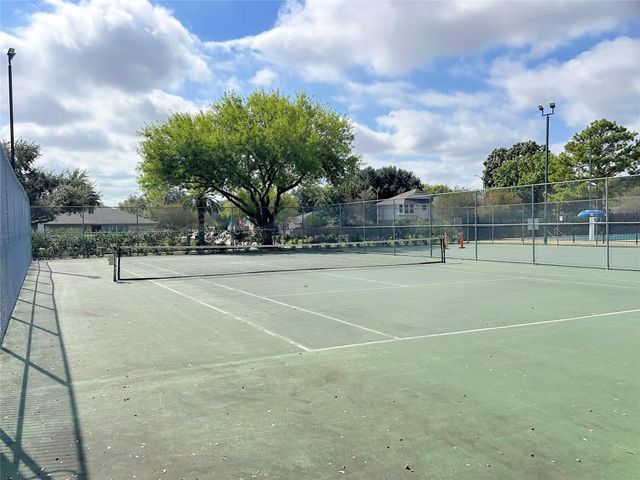 4803 Shadowdale Drive, Houston, TX 77041