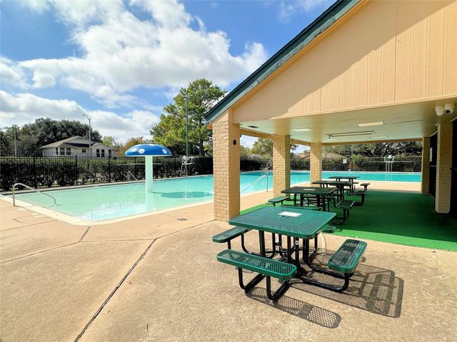 4803 Shadowdale Drive, Houston, TX 77041