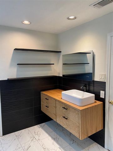 4803 Shadowdale Drive, Houston, TX 77041