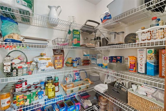 24331 Deer Creek Road, Warrenton, MO 63383